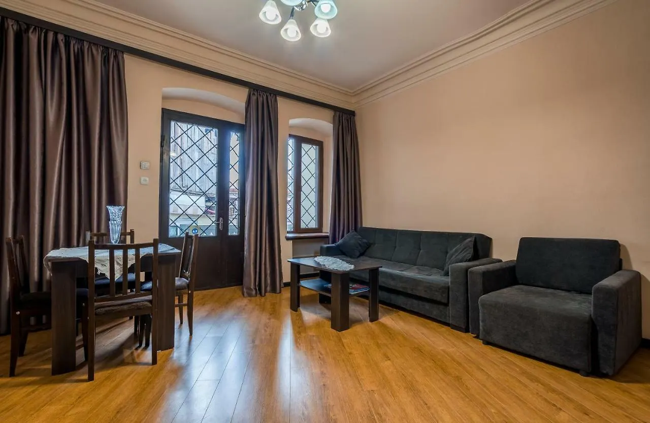 טביליסי Apartments Near Metekhi Cathedral 0*,